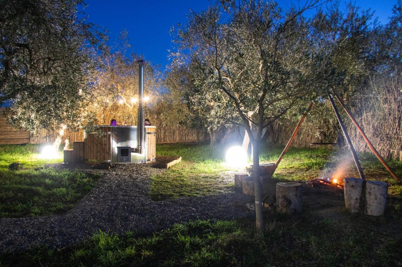 2 Cuori E 1 Yurta Glamping In Tuscany - Adults Only Asciano Kültér fotó