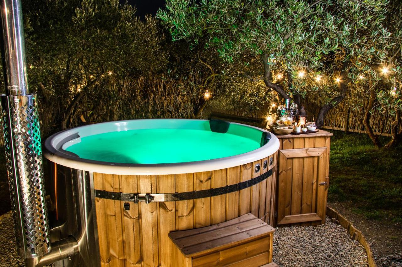 2 Cuori E 1 Yurta Glamping In Tuscany - Adults Only Asciano Kültér fotó
