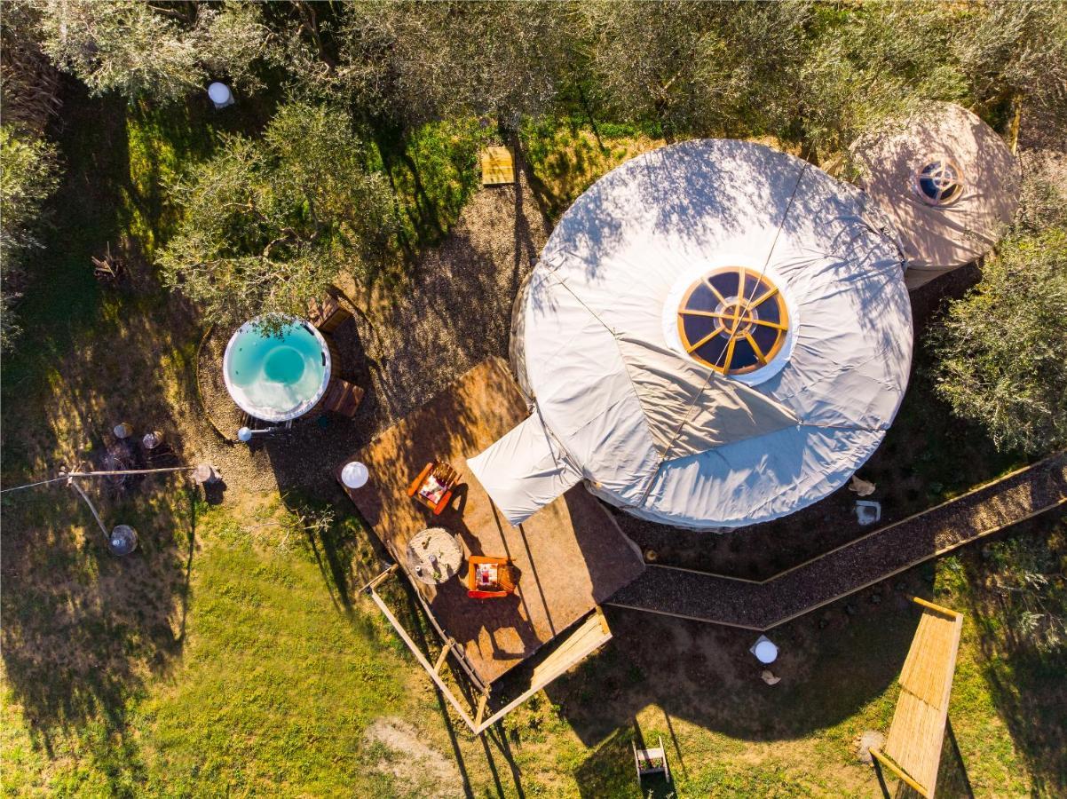 2 Cuori E 1 Yurta Glamping In Tuscany - Adults Only Asciano Kültér fotó